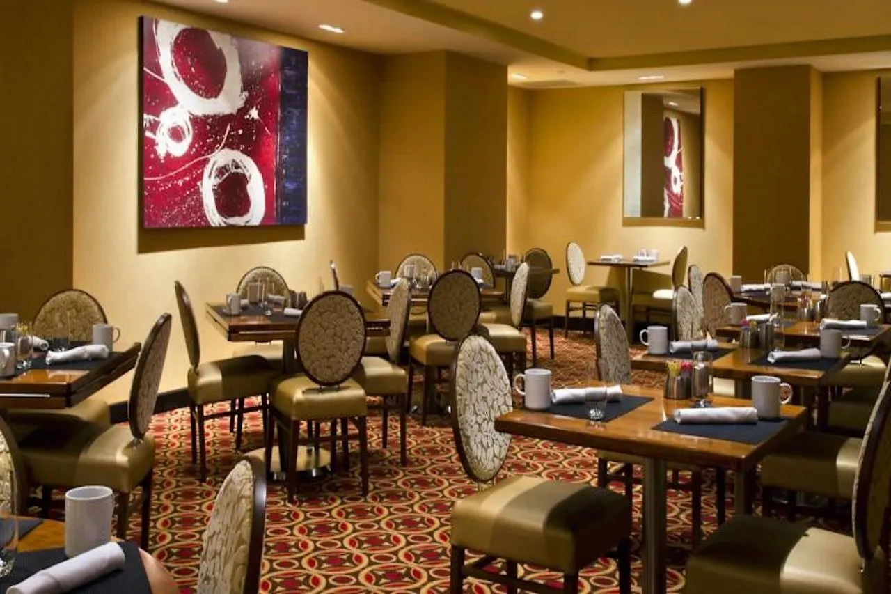 Hotel New York Marriott East Side 4*,